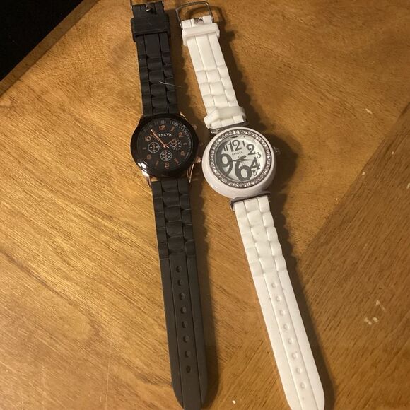 Set of 2 Geneva Watches - Picture 2 of 6